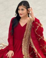 Party gown Three piece - Image 4